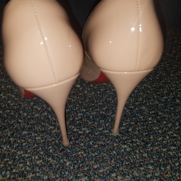 Authentic Shoes...So Kate!!!! - Picture 4 of 7